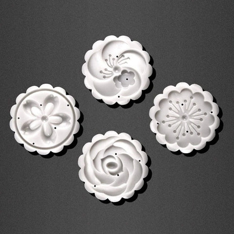5Pcs/Set Flower Shape Moon Cake Cutter Mold 4 Stamps Pastry Hand Pressing Cookie  Set Mid-Autumn Festival Mooncakes Tools 5Pcs/Set Flower Shape Moon Cake Cutter Mold 4 Stamps Pastry Hand Pressing Cookie  Set Mid-Autumn Festival Mooncakes Tools