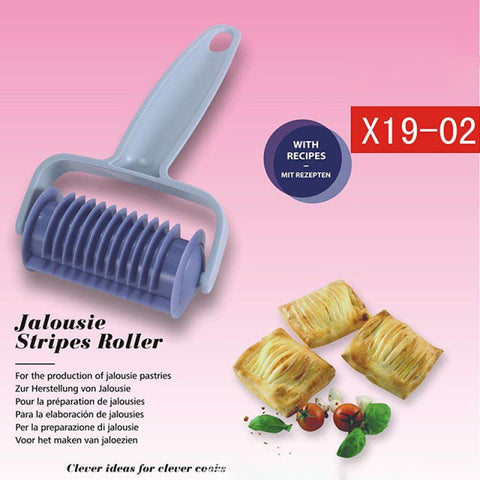 Kitchen Baking Stainless Steel Rolling Dough Cutter For Making Croissant Cake Decorating Tools Rolling Knife For Croissant Bread Kitchen Baking Stainless Steel Rolling Dough Cutter For Making Croissant Cake Decorating Tools Rolling Knife For Croissant Bread
